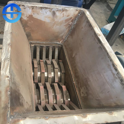 力500のkg/Hの30のkwスクラップのための単一シャフトのシュレッダー